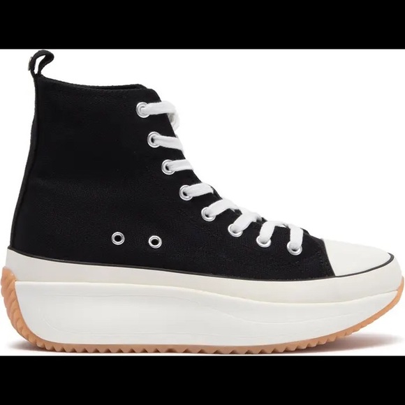 Winnona Lace-Up Platform Sneaker
MADDEN GIRL NWT size 7.5 - Picture 15 of 16